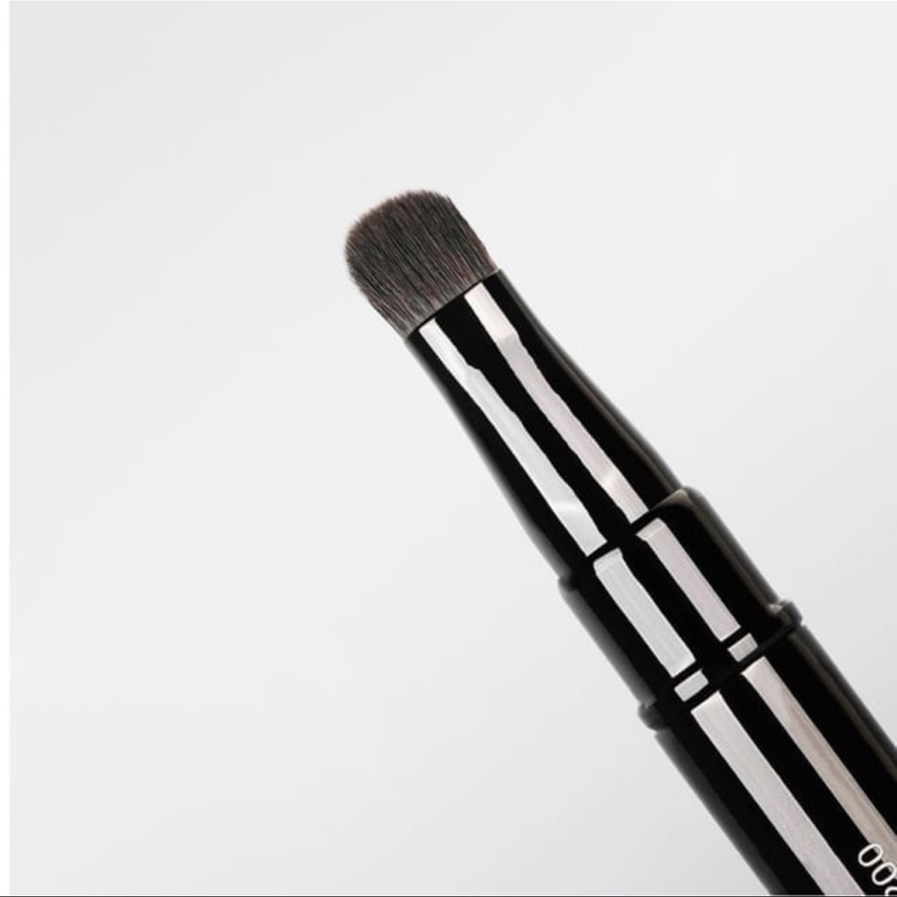 Chanel N°200 Retractable Dual-Ended Eyeshadow Brush N°200 ~NEW~ - Picture 6 of 14